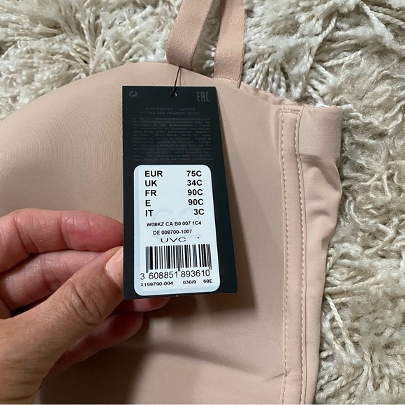 NWT Wonderbra Ultimate Backless Push-Up Bra in Beige Size 34C - Picture 7 of 7
